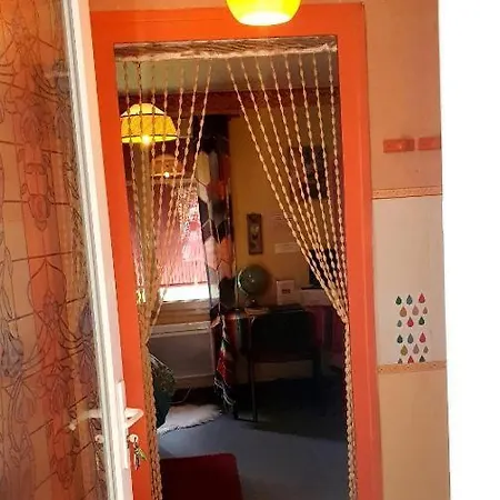 Paysmillereves Apartamento *